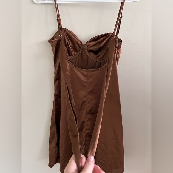 Brown silk tie in back slip dress - Picture 2 of 2